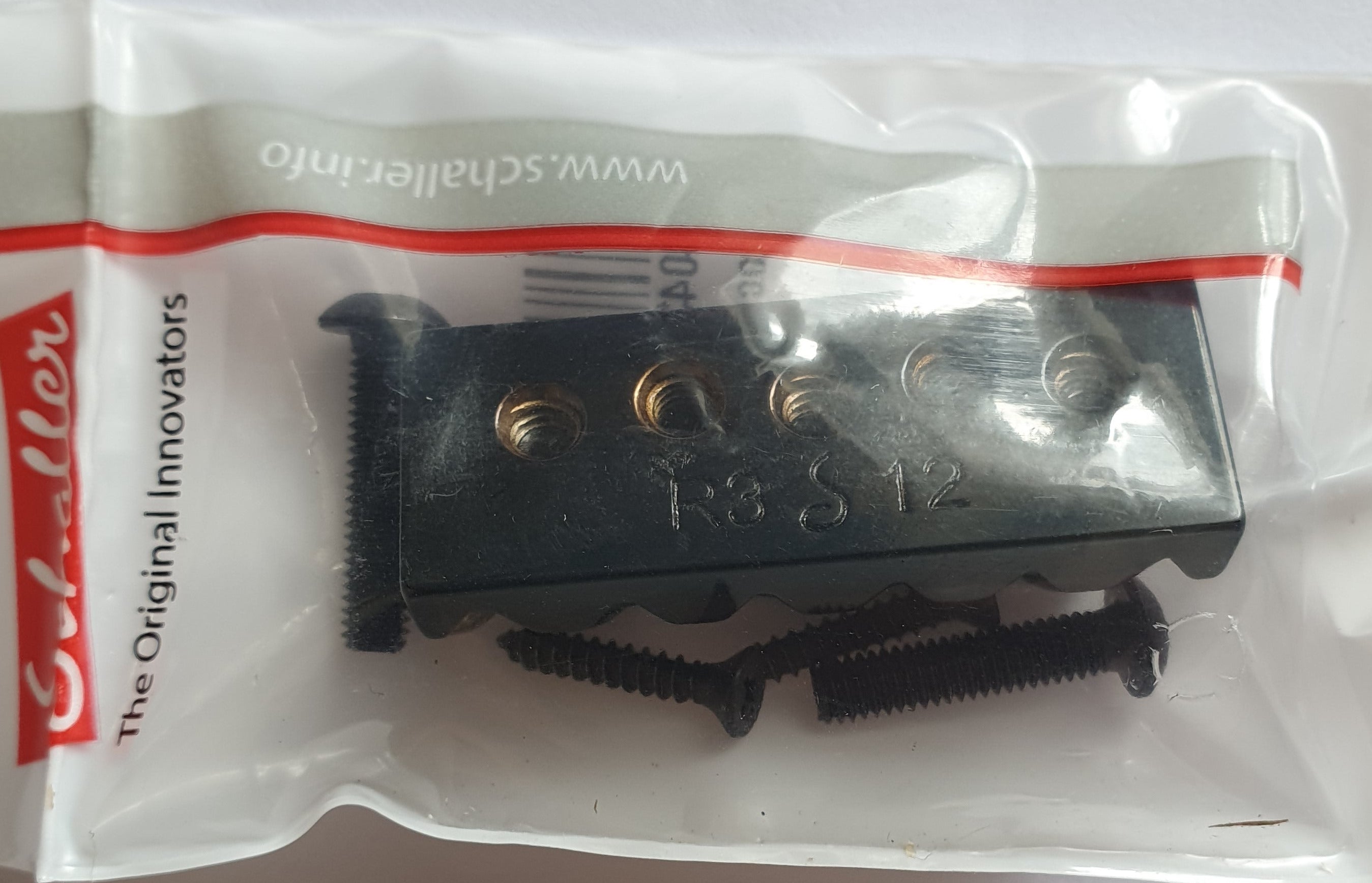 Schaller Klemmsattel Locking Nut R3, 12" Radius für FR-Tremolo Black