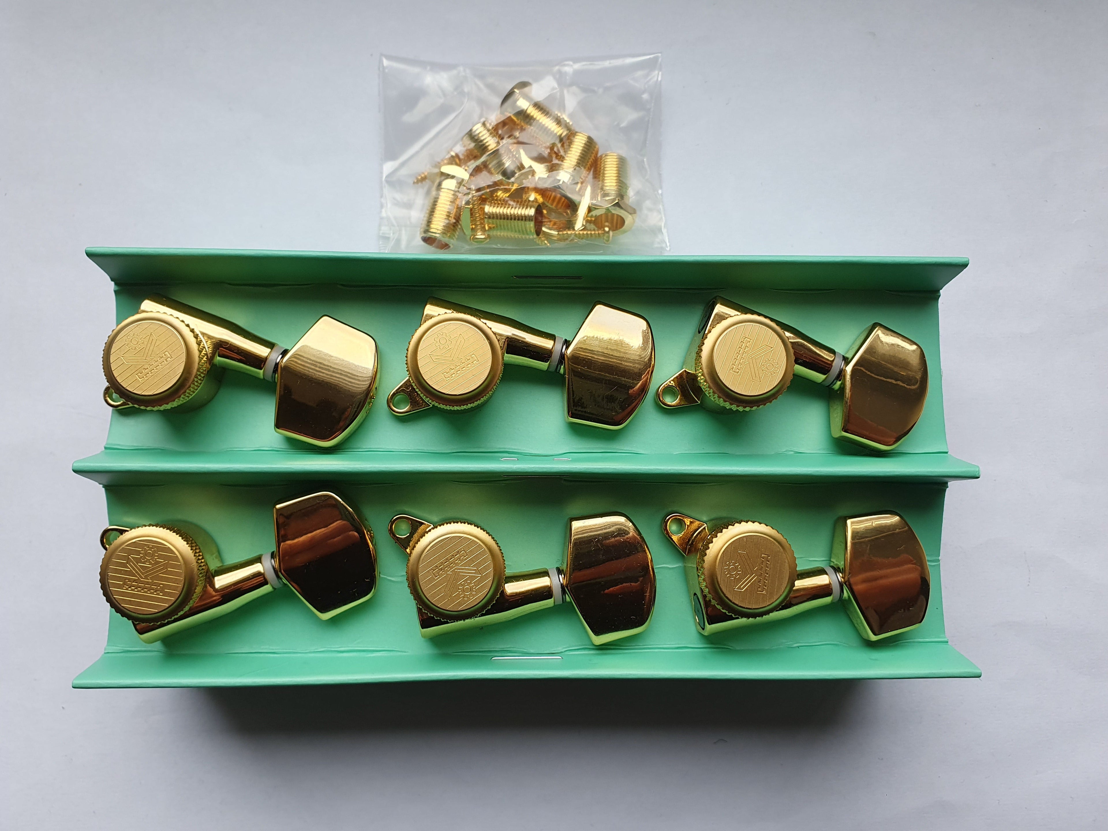 Kluson Modern "Backlock" / German / 3+3 Gold