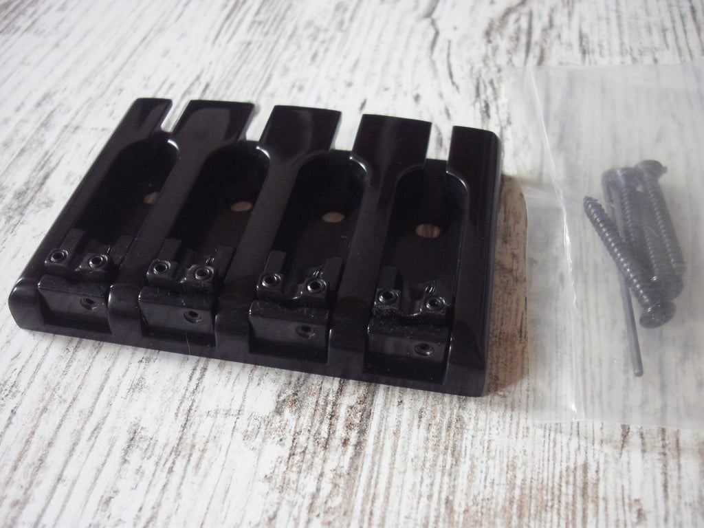 göldo "Deluxe" 3D Bass-Bridge 4-string Black