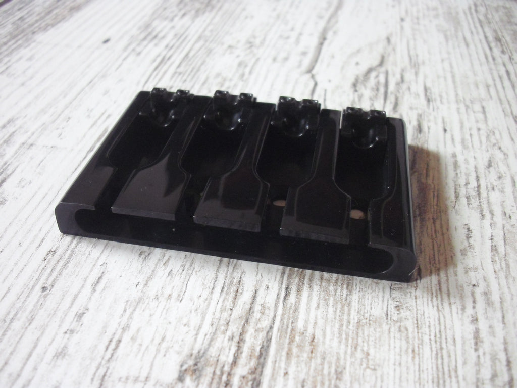 göldo "Deluxe" 3D Bass-Bridge 4-string Black