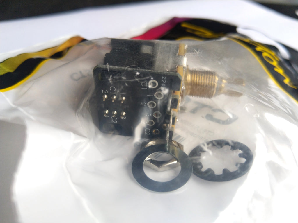 CTS DPDTS Premium Push-Pull Poti Potentiometer 500 kOhm, A log.