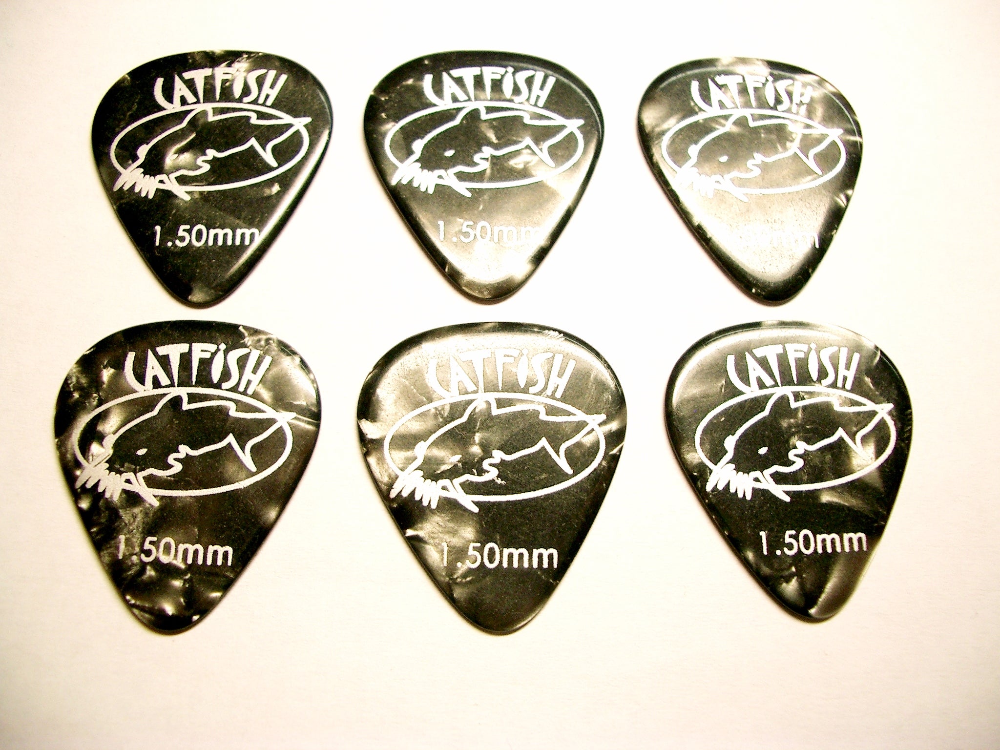 6 Catfish Zelluloid Picks Plektren black pearloid 1,50 mm