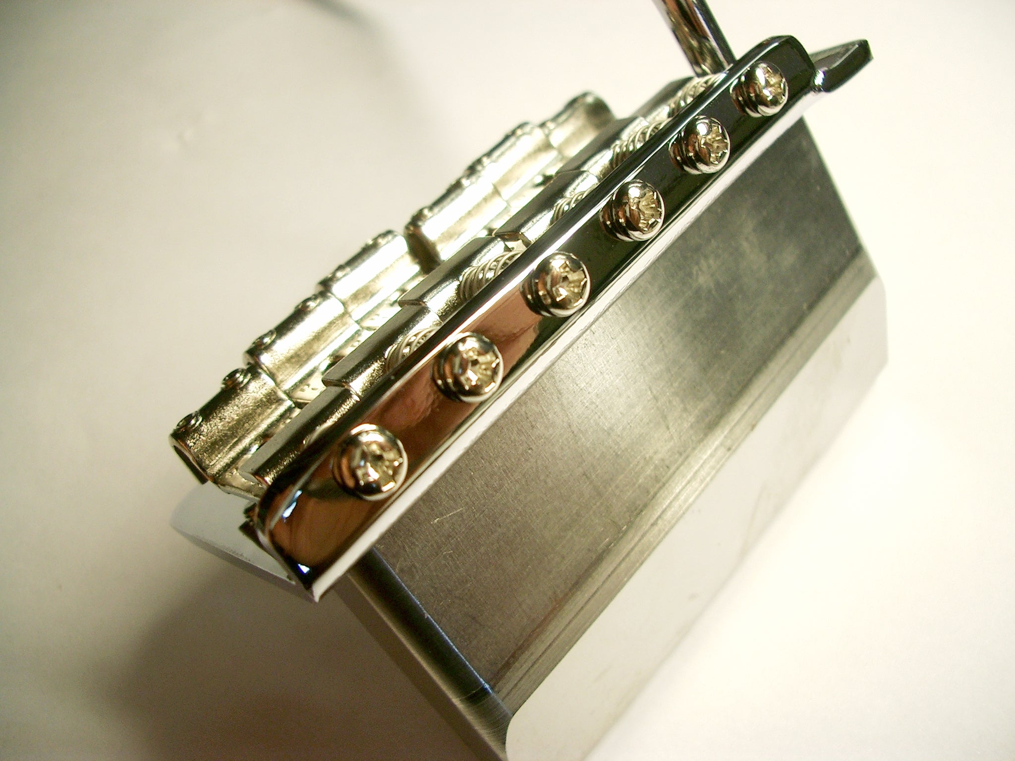 Göldo/Diego Deluxe SC Tremolo Chrome / Stahlblock