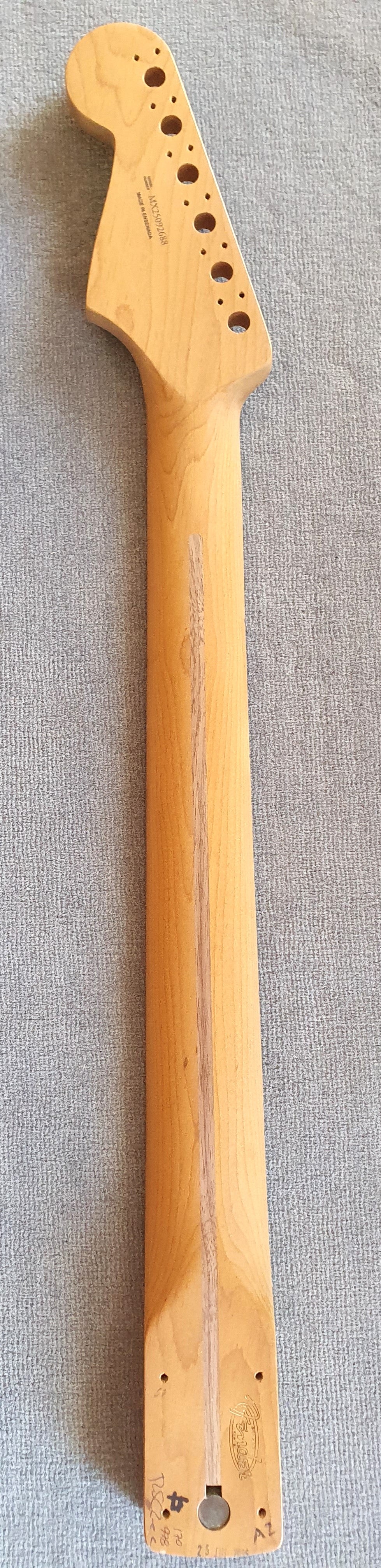 Fender® Genuine Replacement Neck Roasted Maple f. Strat, 9.5" 21 Bünde