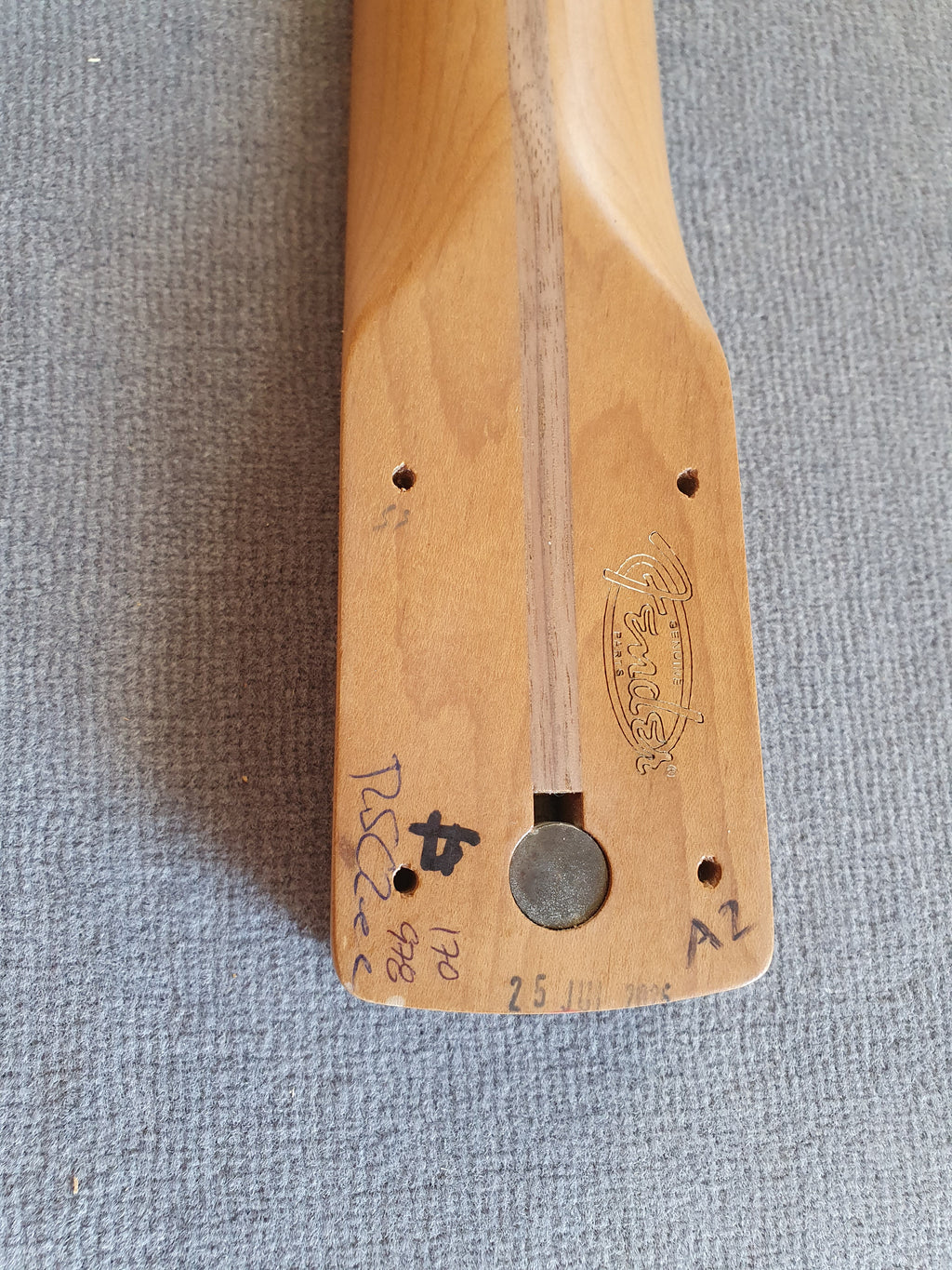 Fender® Genuine Replacement Neck Roasted Maple f. Strat, 9.5" 21 Bünde