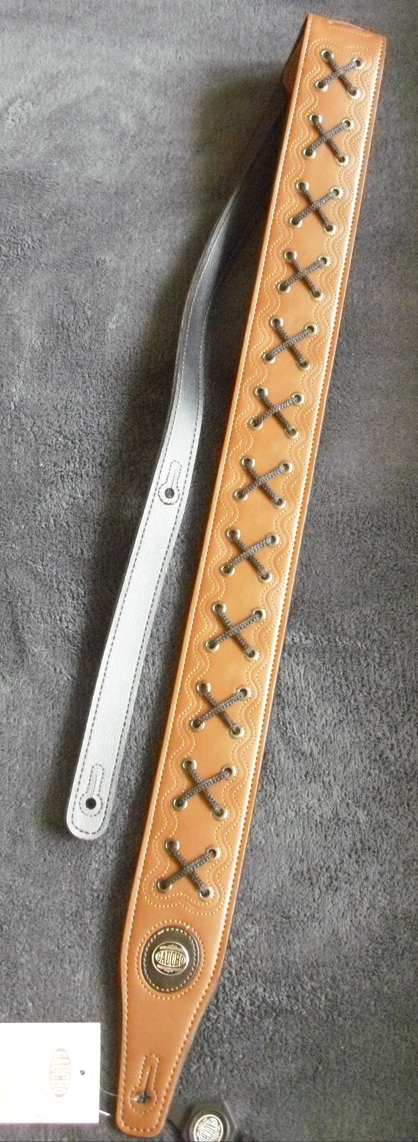 Gitarrengurt Gaucho Buffalo Lace Series guitar strap hellbraun mit Schnürung