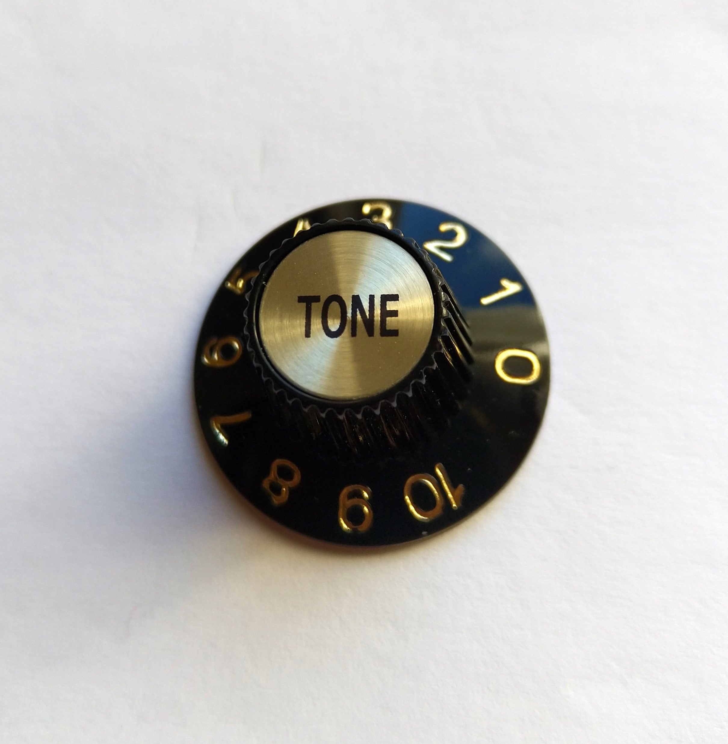 göldo Witch Hat Tone Knob, universal Poti-knopf schwarz/gold