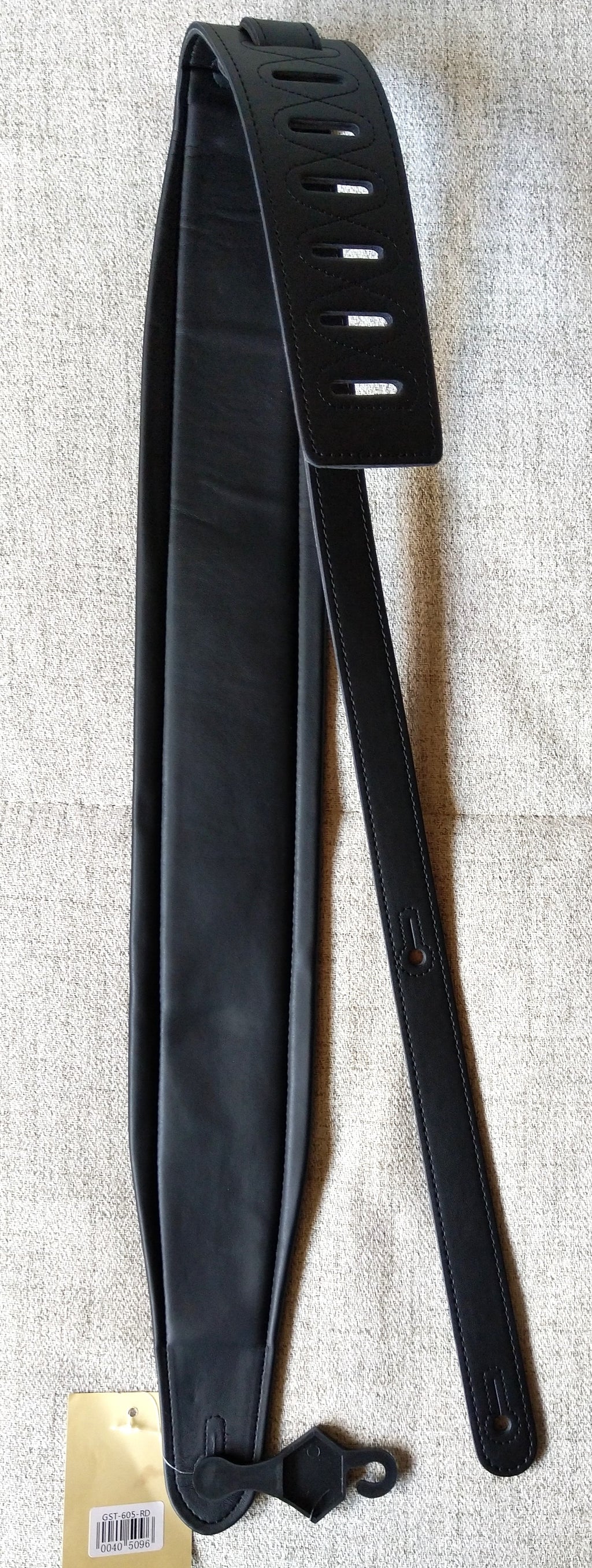 Gitarrengurt Gaucho Padded Deluxe Series guitar strap schwarz mit roten Kreuzen