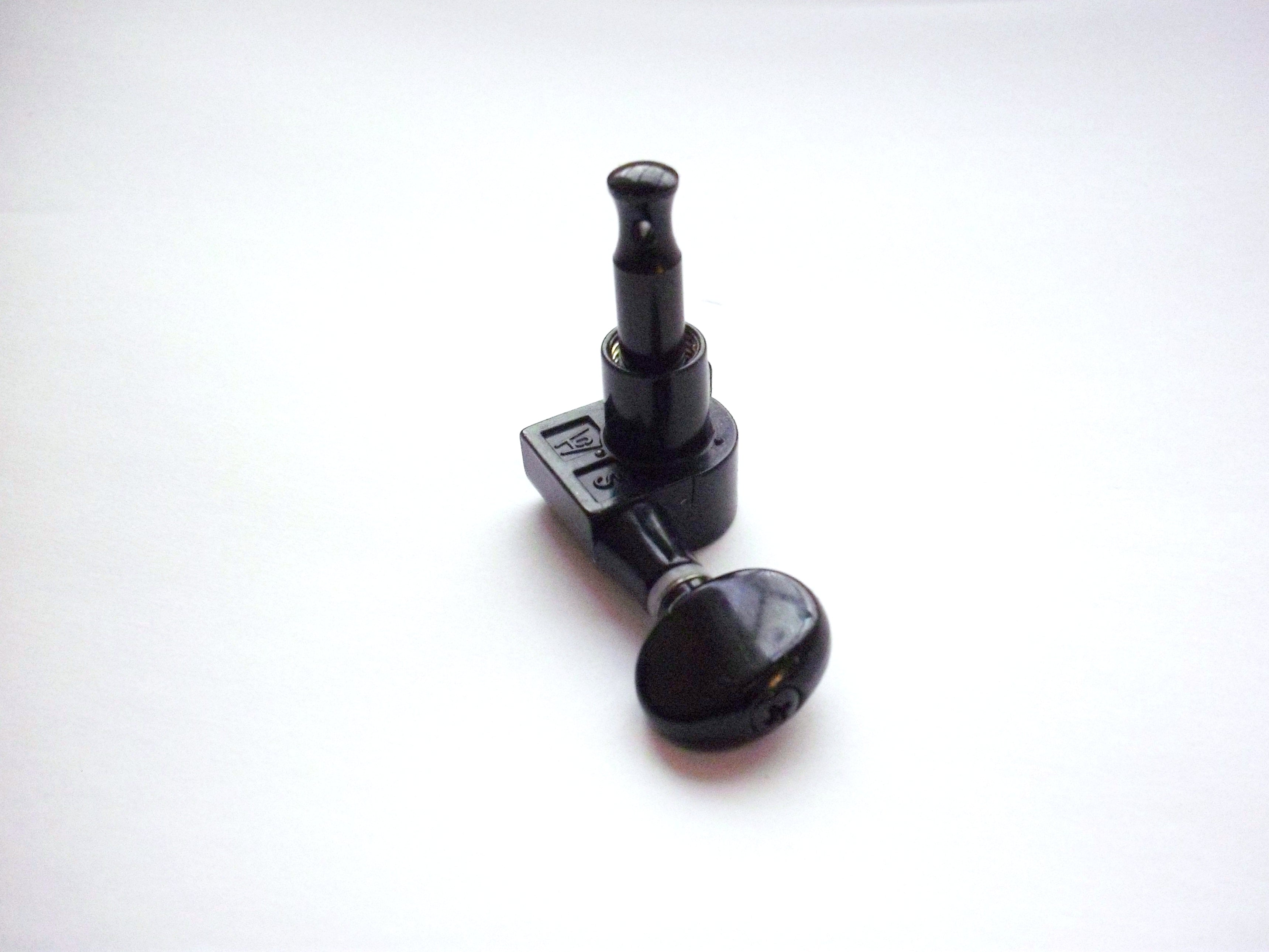 Kluson Modern "Roundback" / Oval / 6 L black