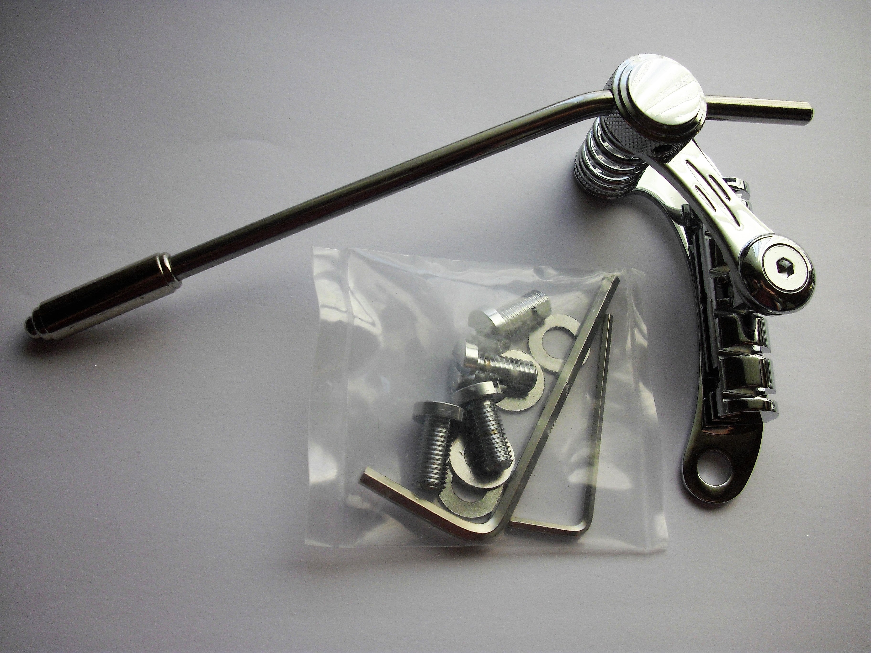 Duesenberg Les Trem II, G-Style Tremolo Chrome