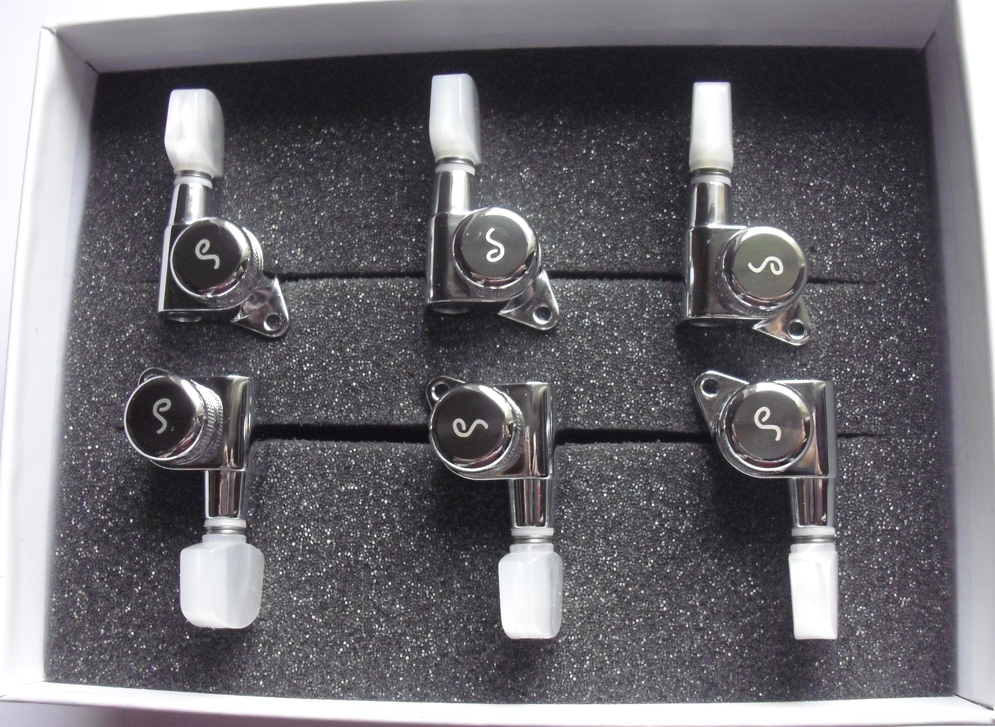 Schaller M6 Locking Tuners 135° Mechaniken 6 links Chrome/Perloid