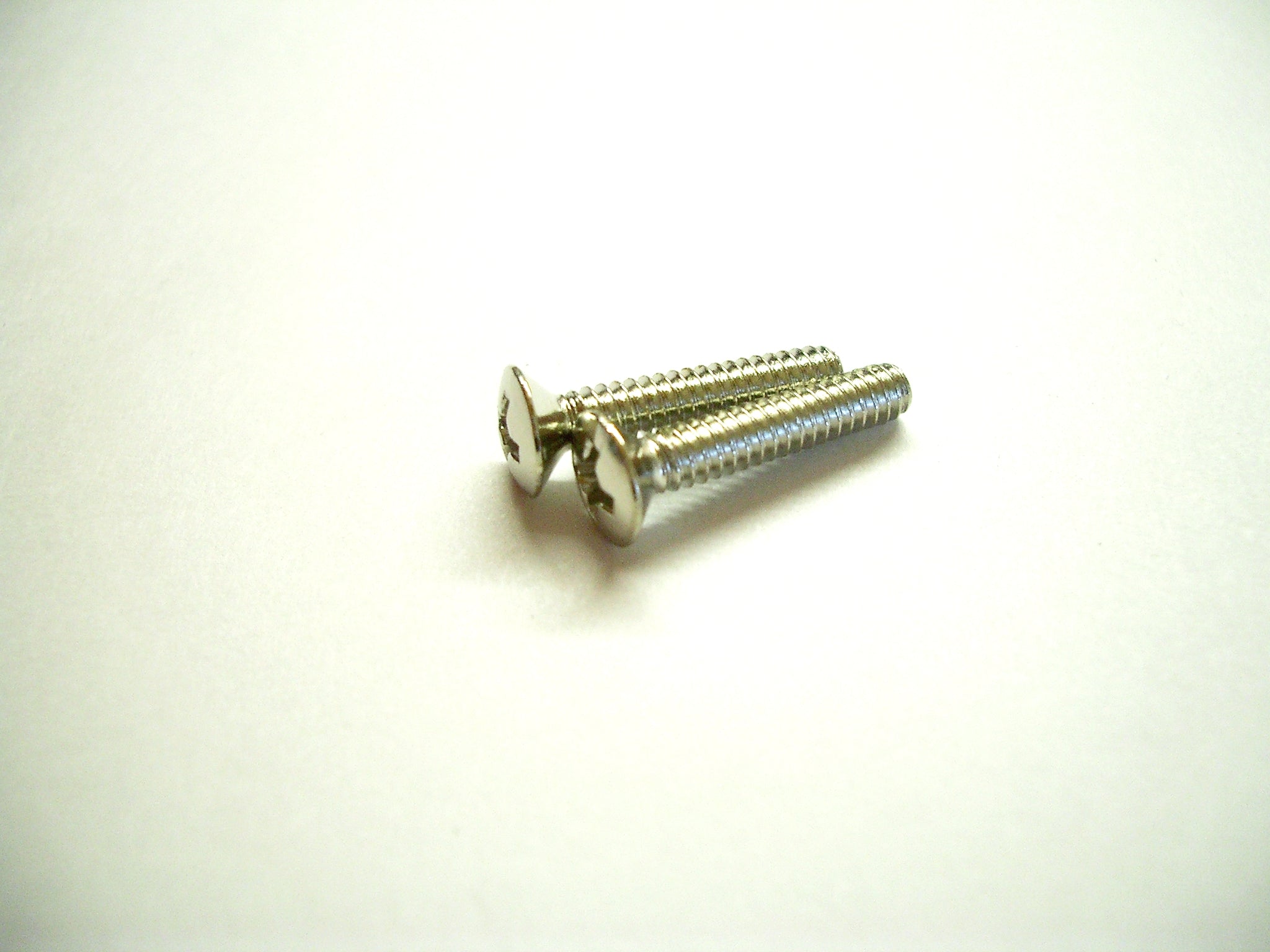 2 göldo Pickup-Schrauben für Strat, Senkkopf, 17mm US-Gewinde, nickel