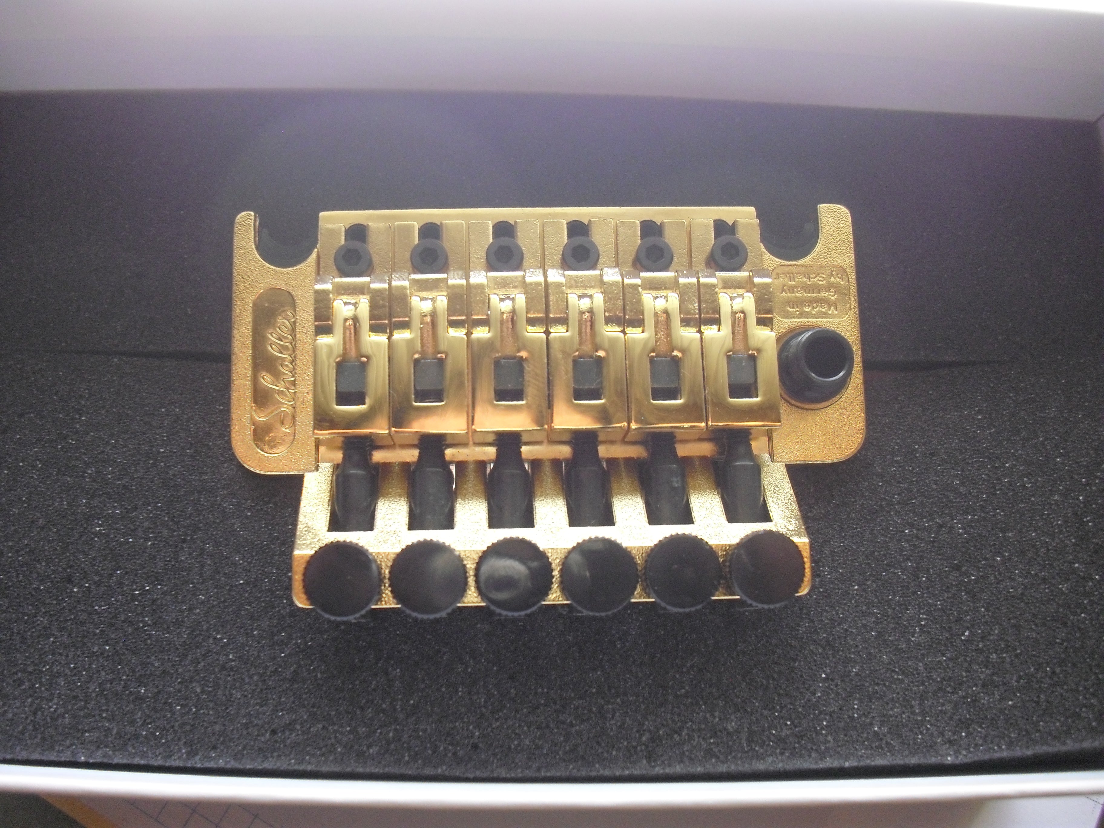 Schaller Tremolo Gold